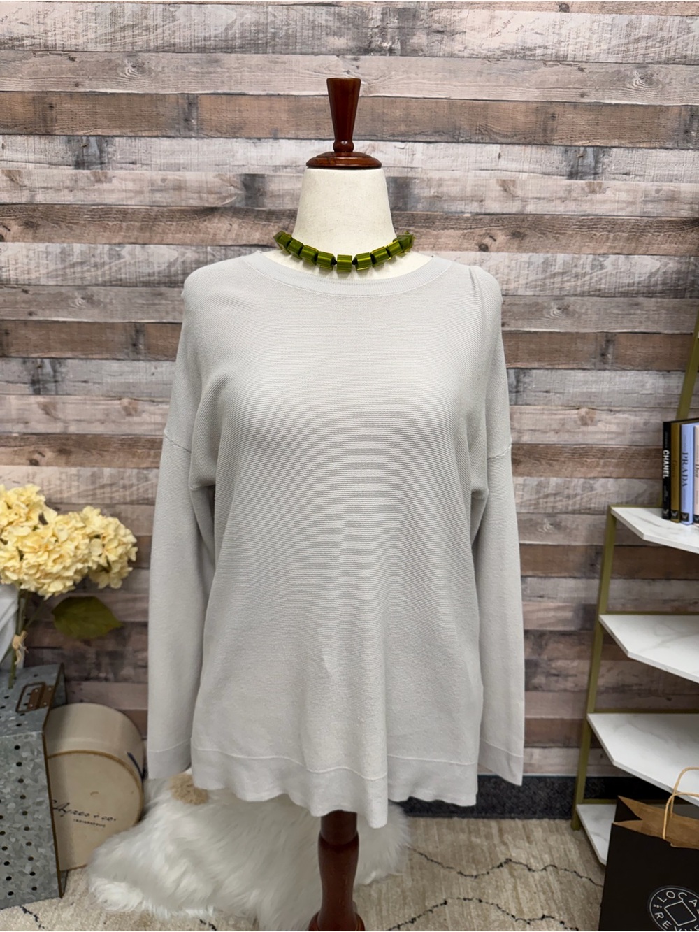 Kokun Light Grey Knit Crewneck Pullover L